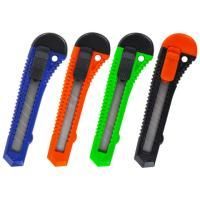 Нож канцелярский 18мм с фиксатором упаковка с европодвесом Staff 1/24