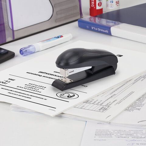 Степлер №24/6 26/6 до 30л черный BRAUBERG Universal 1/12